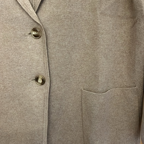 Beautiful, new sweater blazer/ cardigan - Picture 5 of 5